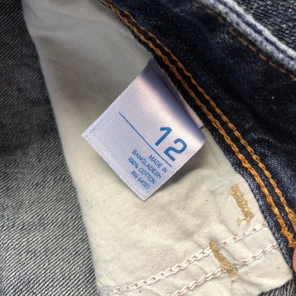 Old Navy Size 12 Jean Shorts - Picture 4 of 7